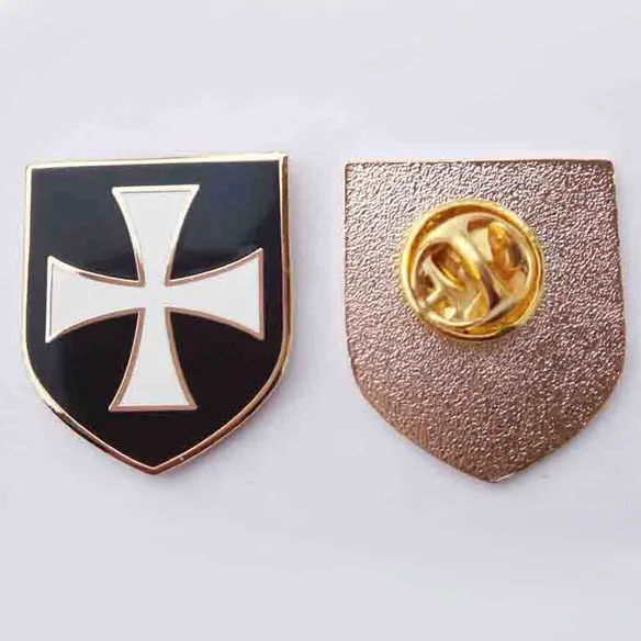 50pcs užsakymą pagaminti metalo freemason sagės, segtukai, emblemos, masinu atvartas ženklelis baltos spalvos kryžiaus riterių juoda shield atlapas pin