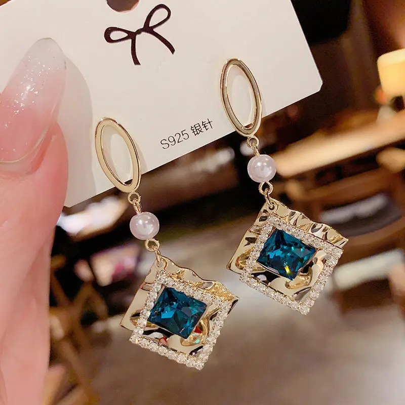 Korėjos mados temperamentas hollow-out geometrinis mėlyna kristalų auskarai naujas madingas asmenybės perdėtas moterų auskarai
