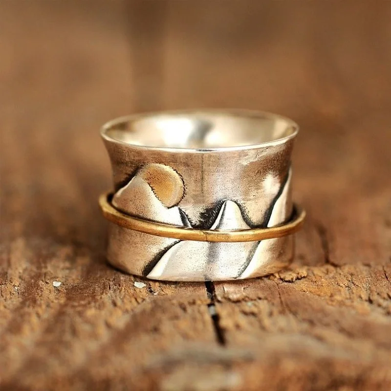 Retro Europos ir Amerikos stiliaus senovės spalvų atskyrimas Slėnio aukso žiedas mėnulio akmuo Žiedas vienas žiedas papuošalai